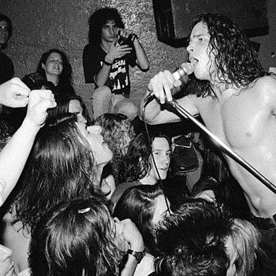 Timeline: Grunge and Kurt Cobain