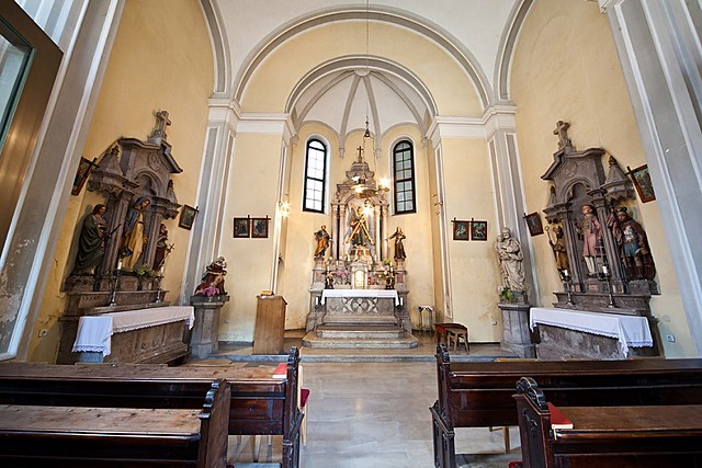 Prva pesem v slovenskem jeziku