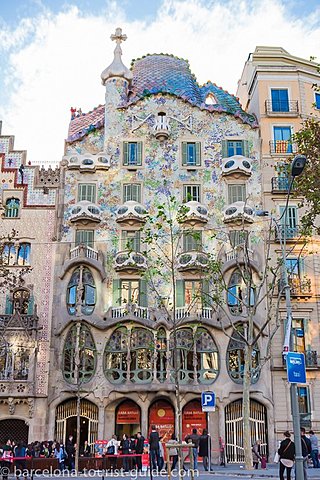 CASA BATTLÓ