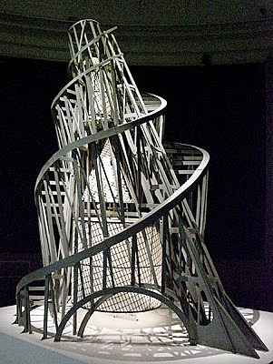 MONUMENTO A LA III INTERNACIONAL