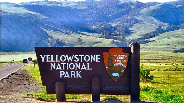 Se declara como Parque Nacional Yellowstone. EEUU
