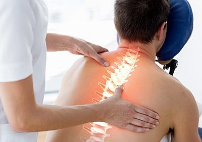 Manipulación quiropráctica y osteopatica