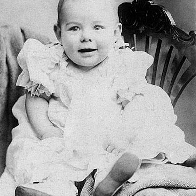Timeline: Ernest Hemingway
