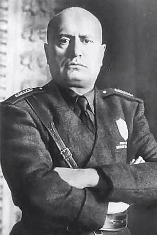 Pujada al poder de Benito Mussolini (encarregat de formar govern)