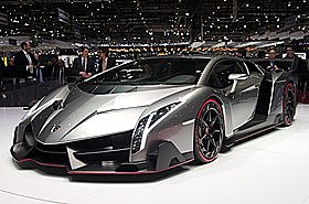 Lamborghini Veneno: Adventador SV V12 med 740 HP.