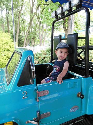 Me at Dutch Wonderland