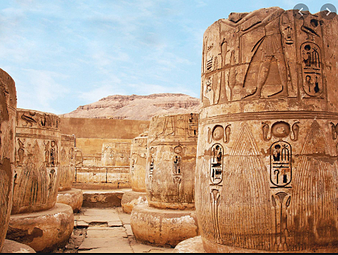 Amenemhet lll brought the Middle Kingdom to the pinnacle of it's prosperity.