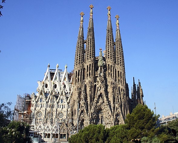Es comença a construir la Sagrada Família d’Antoni Gaudí