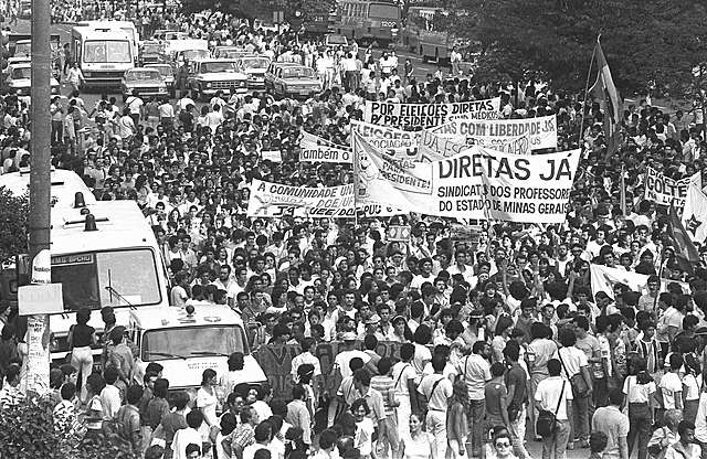 Redemocratización (1985)