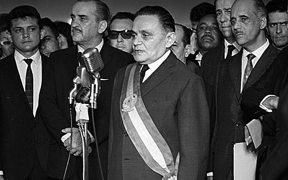 AI-4 Acto Institucional n. 4 Gobierno Castelo Branco