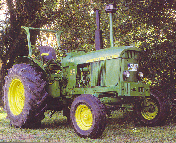 JOHN DEERE (3020)