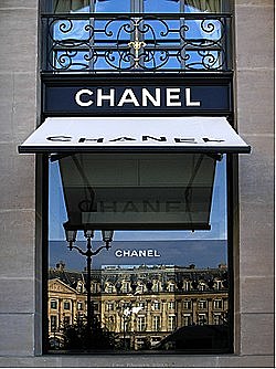 CHANEL (COCO)