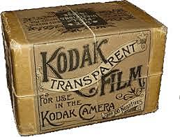 CAMARA CON PELICULA FOTOGRAFICA EN ROLLO