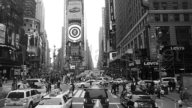 La primera señal luminosa en Times Square en Nueva York.