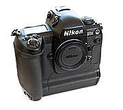 Nikon D1