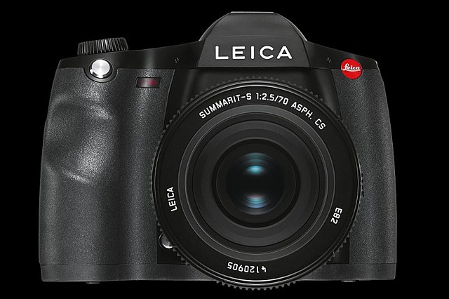 Leica S