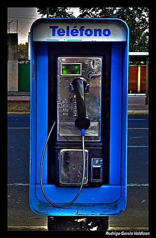 teléfono publico