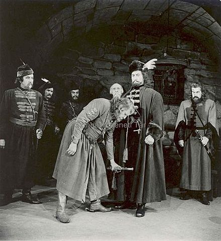 Az első előadás, amit elő is adtak