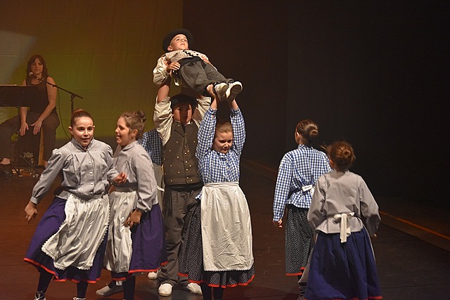 Ikasturte amaierako emanaldia