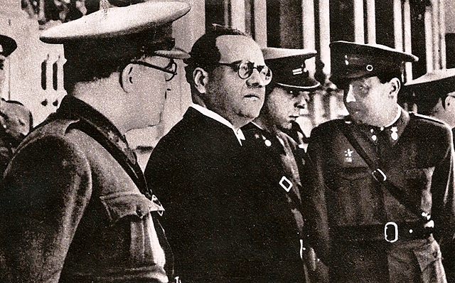 Flee of the government