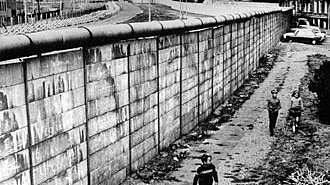 Costruzione muro di Berlino