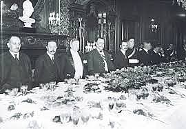 Firma de los Tratados de Bucarelli