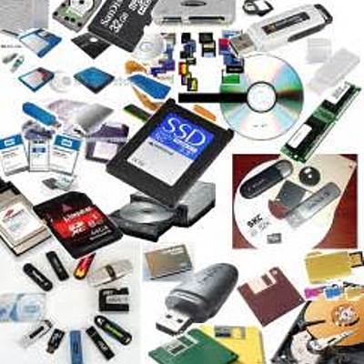 Timeline: EVOLUCIÓN DE LOS MEDIOS DE ALMACENAMIENTO