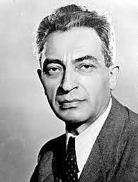 Félre állítják Rákosit