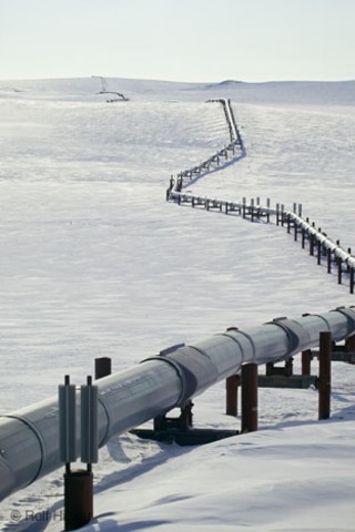 Alaskan Pipeline completed