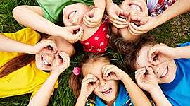 Timeline: ¡Tras los pasos de la infancia y la adolescencia!