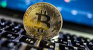 Surge el bitcoin, la primera moneda virtual.