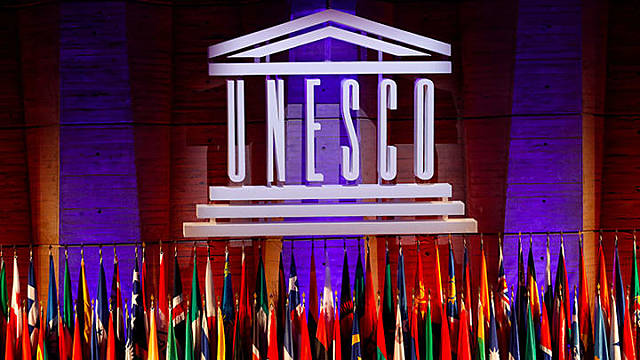 UNESCO 2002