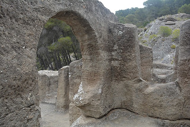 Omar Ben Hafsun ( bautizado como Samuel en 899).