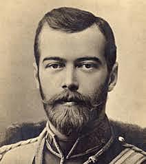 Nicolás II lanza a su ejército y a su pueblo a la guerra contra Alemania y Austria-Hungría.