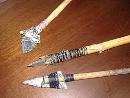 LA INVENCIÓN DE LA LANZA DE MADERA