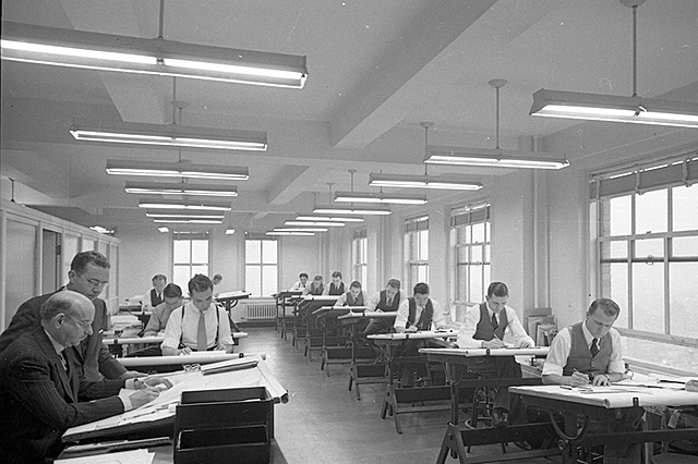 Se acuña la expresión Industrial Design