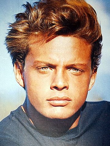 Luis Miguel en 1990 conferencia de prensa en Lima Perú