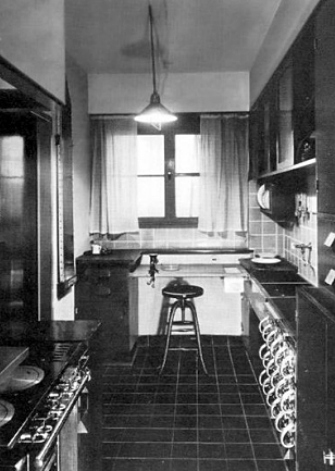 Las assembled kitchen / Cocina Americana 1/2