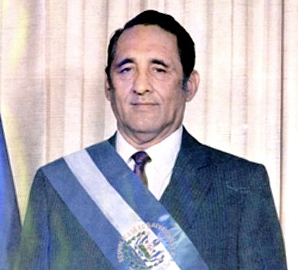 Asume la presidencia José Napoleón Duarte.