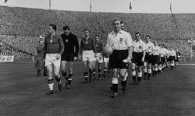 El fútbol se hace profesional en Inglaterra