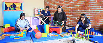 creación de la primera carrera en educacion infantil