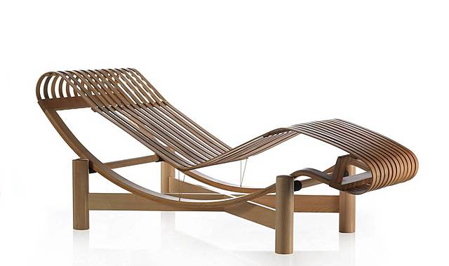 CHARLOTTE PERRIAND-Chaise Longue Tokyo