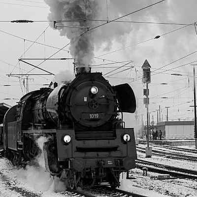 Timeline: Fases da Revolução Industrial (Marina M. Menegazzo e Ana Luiza Lopes, 2°B)