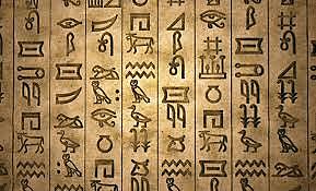 Jeroglíficos y papiros egipcios