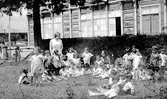 Creación del primer kínder público del país