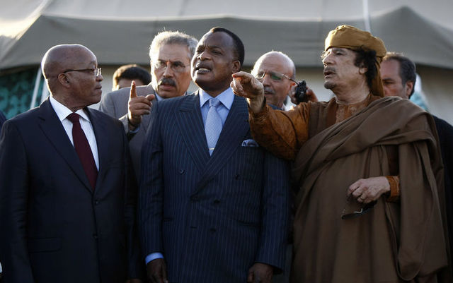 Gheddafi dice sì alla road map per la pace. Ma i ribelli non ci stanno