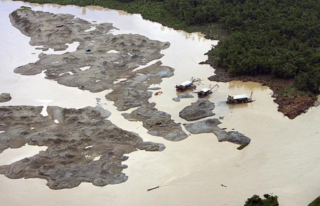 CHOCO: Agua contaminada con MERCURIO
