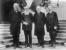 Itàlia canvia de bàndol