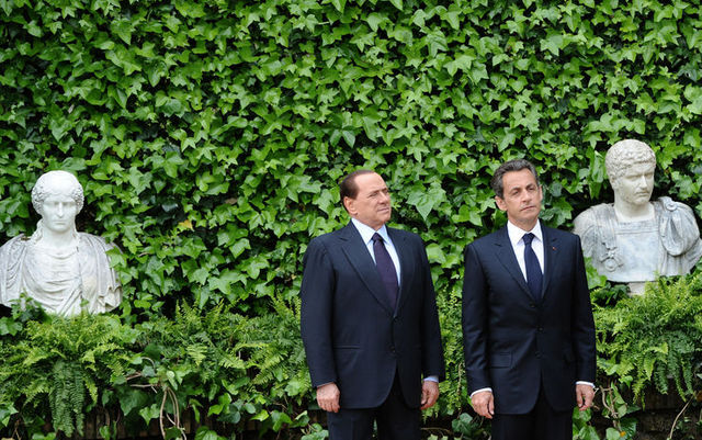 Berlusconi: l'Italia bombarderà la Libia