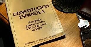 Se aprueba la Constitución.